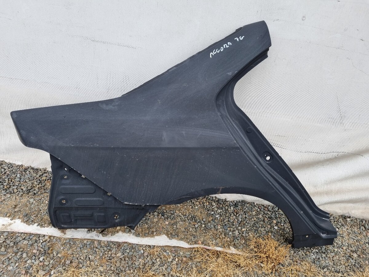 Honda zadní blatník - 4