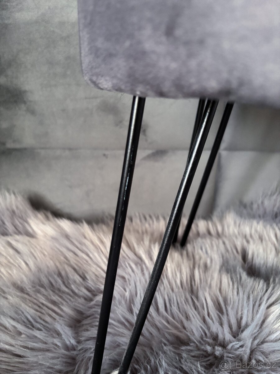 Čalouněný taburet - 4