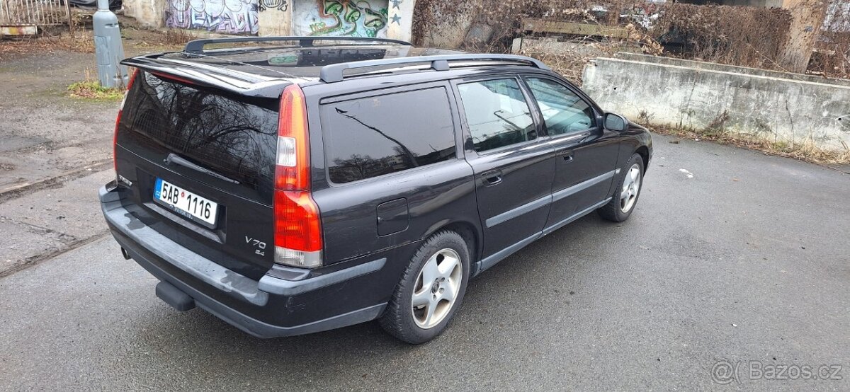 V70 2,4i 2002 7 míst tažné - 4