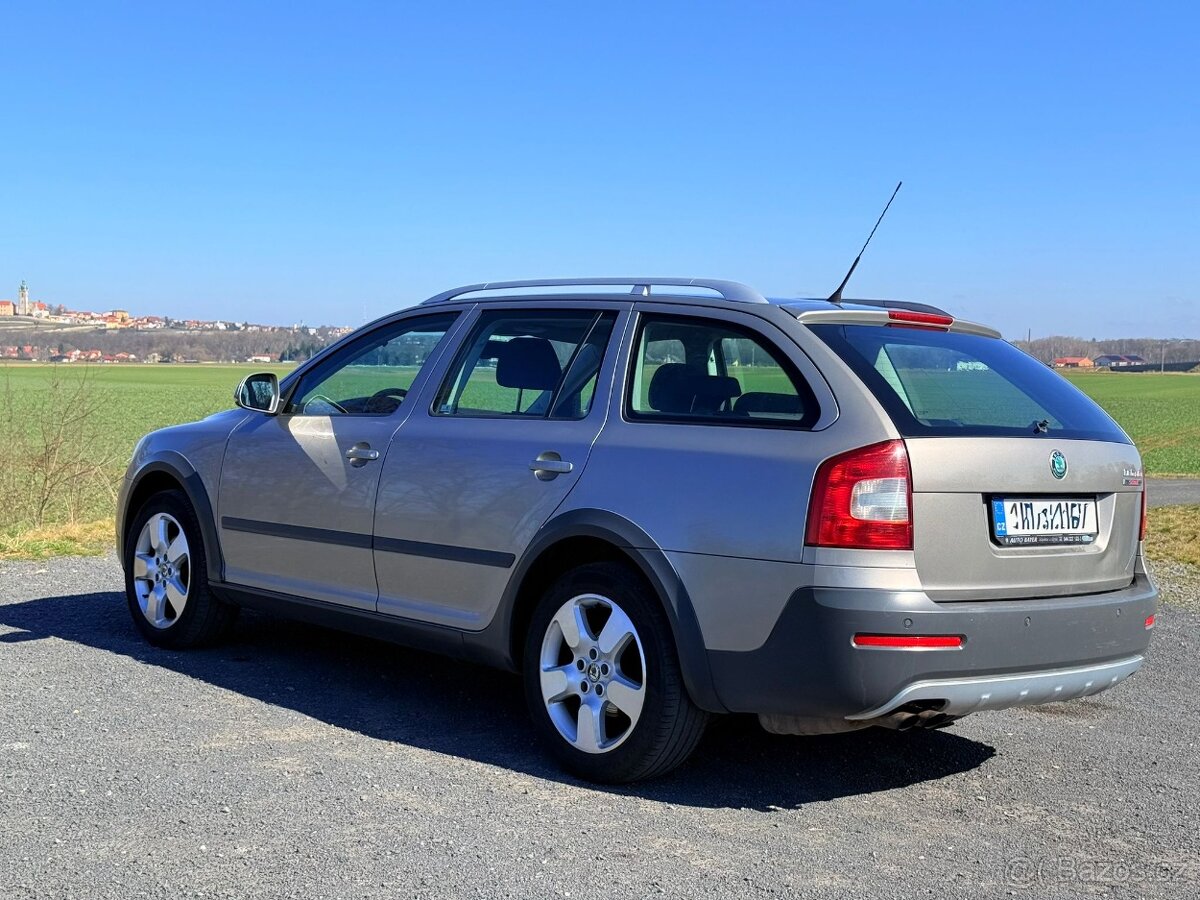 Škoda Octavia Scout TDi 4x4 - 4