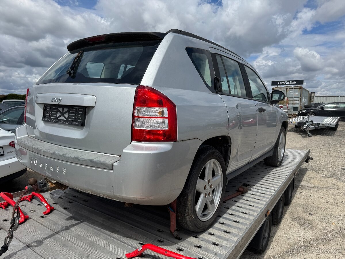 Jeep Compass 2.4 Sport - 4