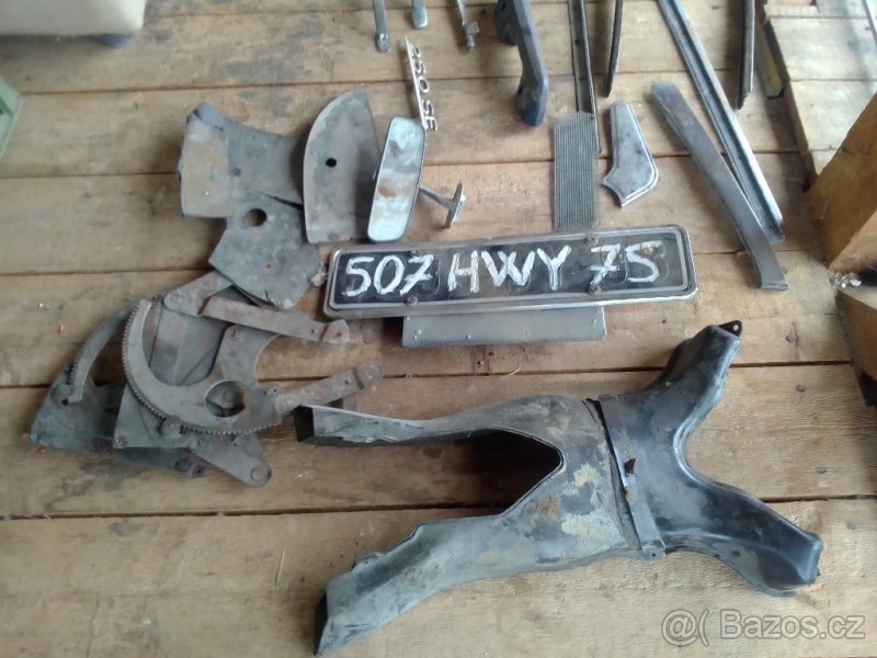 Mercedes w 111 coupe - 4