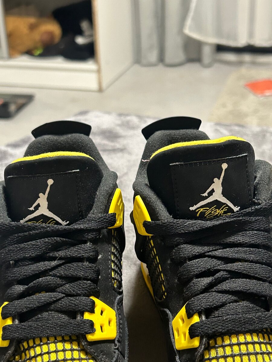 Jordan 4 yellow thunder - 4