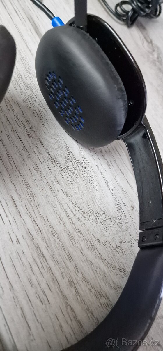 Sluchátka Logitech s kabelem a mikrofonem - 4