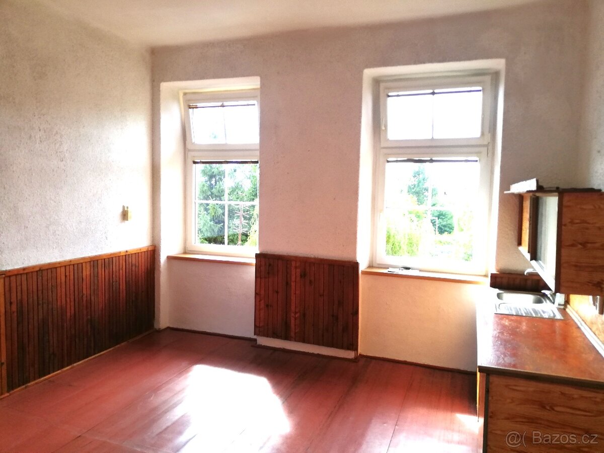 Lužná u Rakovníka - družstevní byt 3+1 - 4