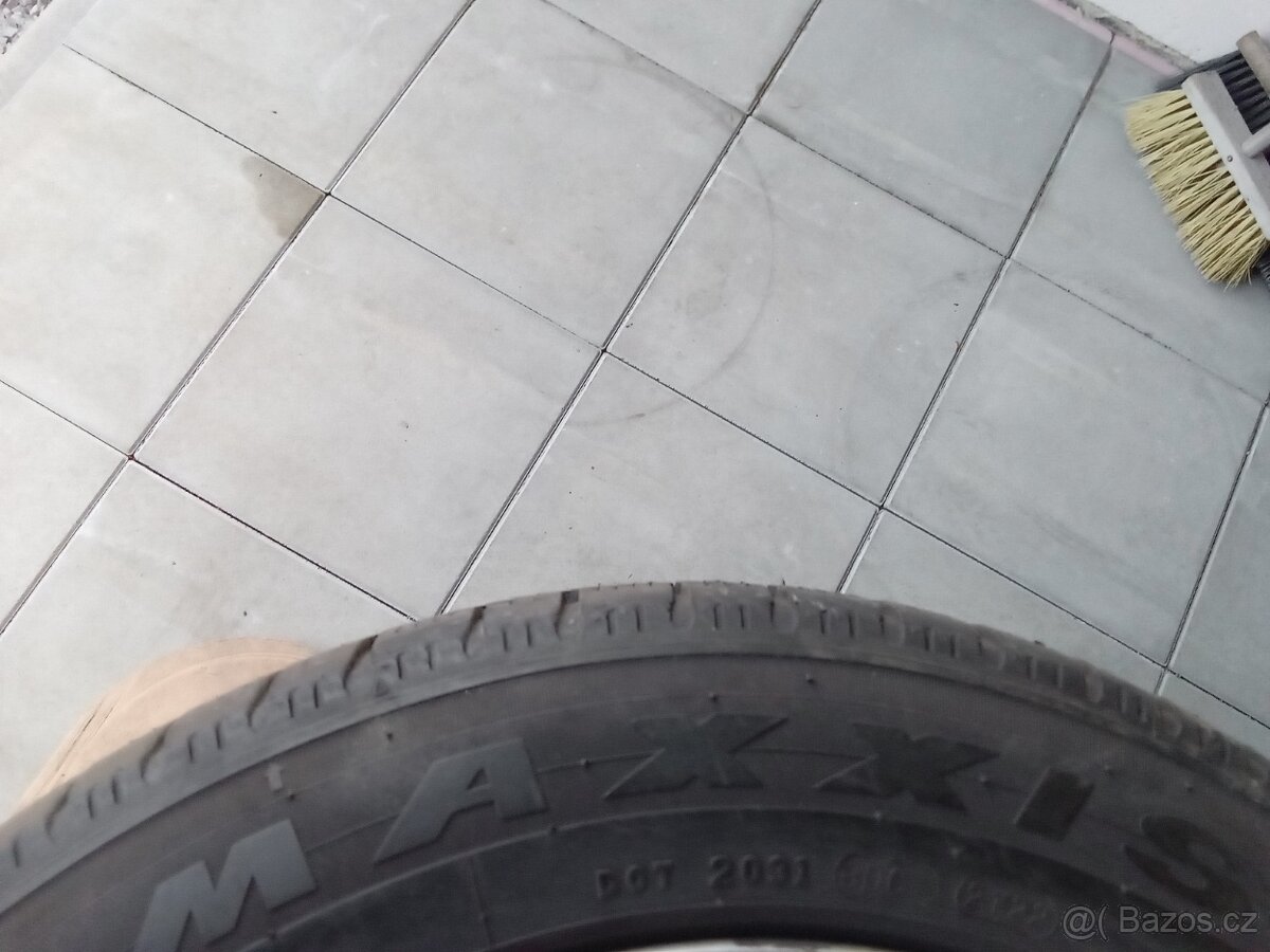 Zimní pneu 215/65/17C - 4