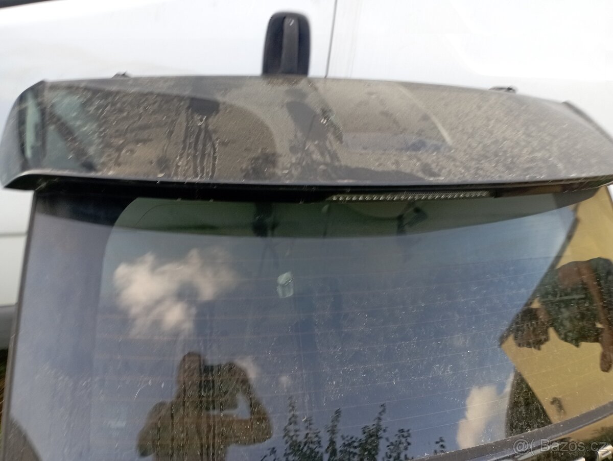 RANGE ROVER SPORT 2 , 5 DVEŘE KOMPLETNÍ PĚKNÉ Z RV 2015 - 4