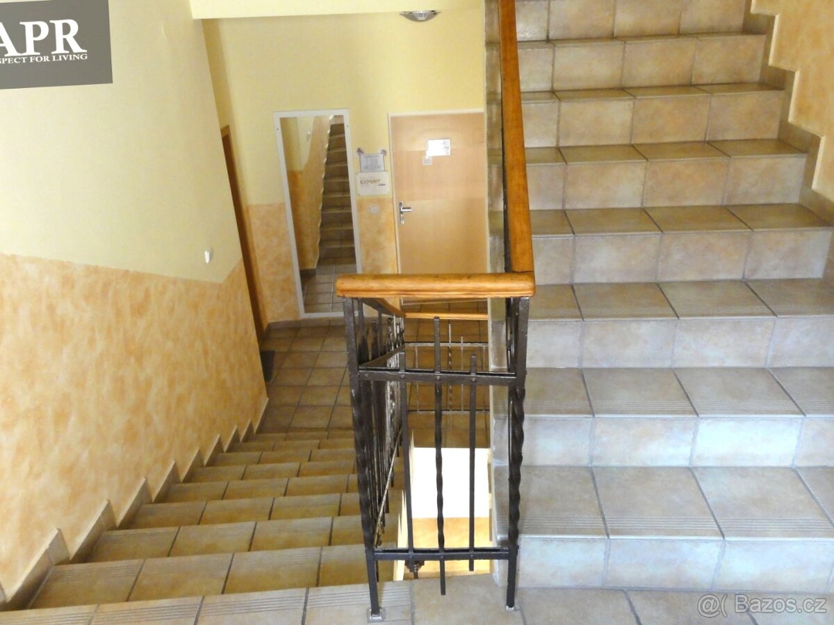 PRONÁJEM KANCELÁŘE UHERSKÝ BROD, NAARDENSKÁ - 4