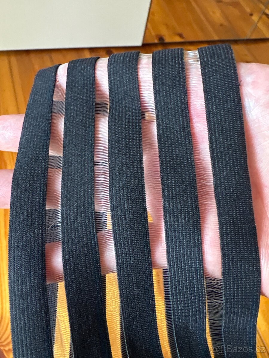 Luxusní šaty vel.36-38 - 4