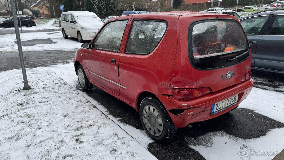 Fiat Seicento 1.1 BOURANÉ – na díly / opravu - 4