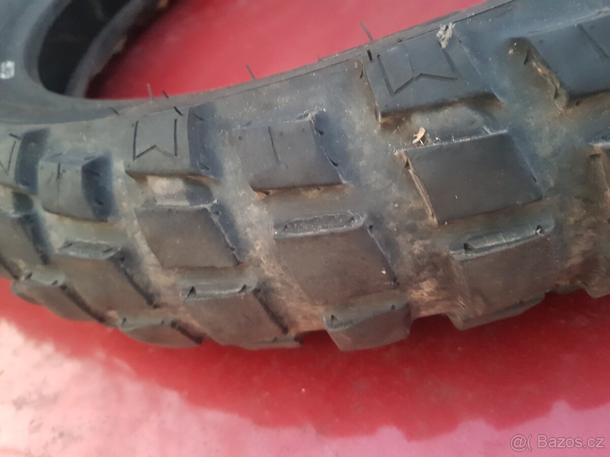 Prodám použitou přední pneu Michelin. - 4