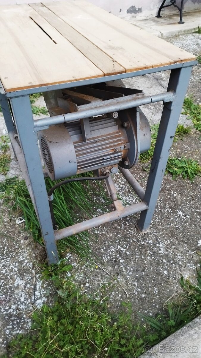 Prodám cirkulárku v dobrem stavu. - 4