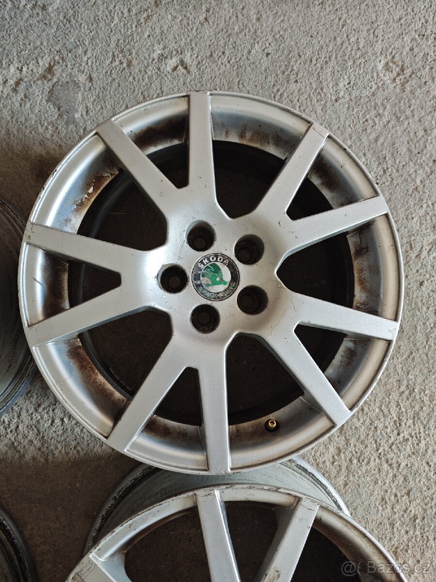 ALU R16 Spider Octavia RS - 4