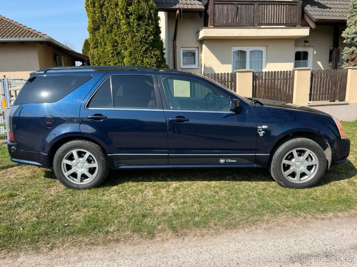 Cadillac SRX 4.6i - 4
