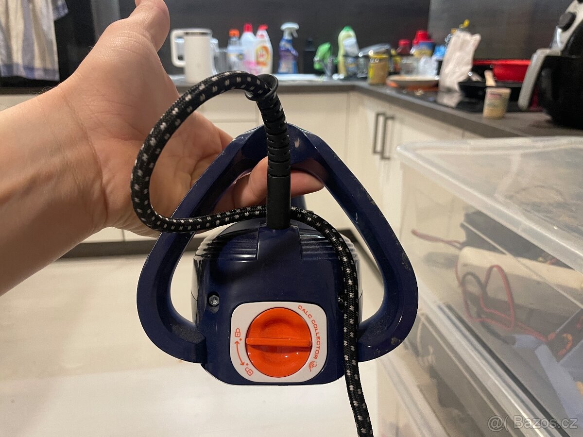 Tefal FV6830E0 Ultragliss Anti-Calc Plus - žehlička - 4