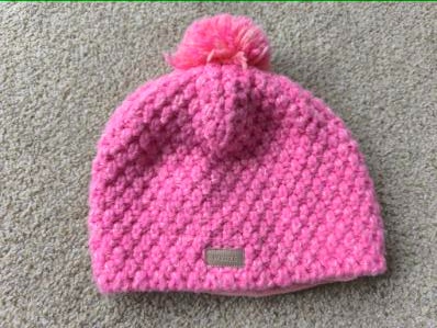 Dívčí zimní čepice, vel. do 8 let (4 kusy) - 4