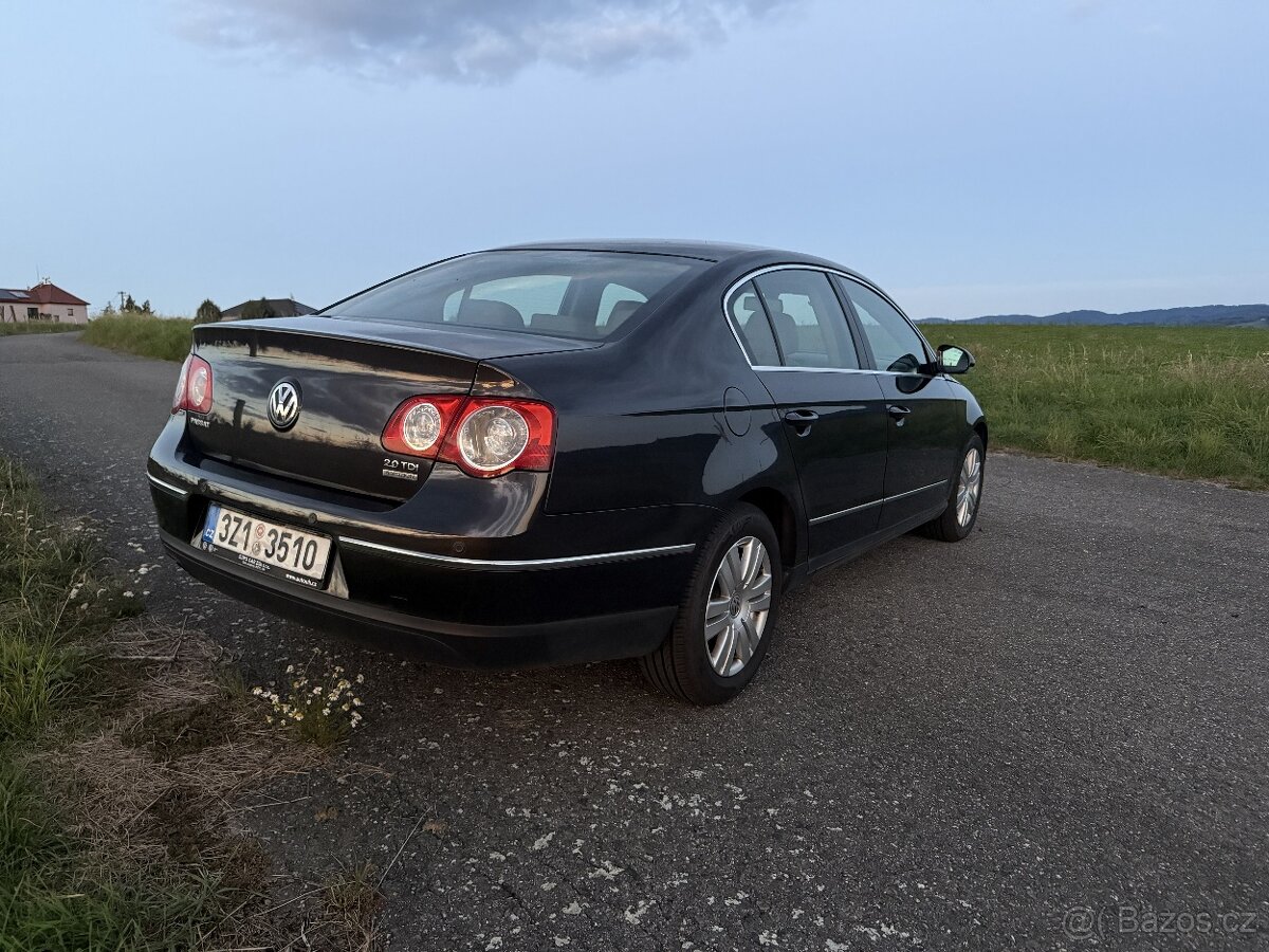 VW Passat B6 2.0 TDI 4MOTION (první majitel) - 4