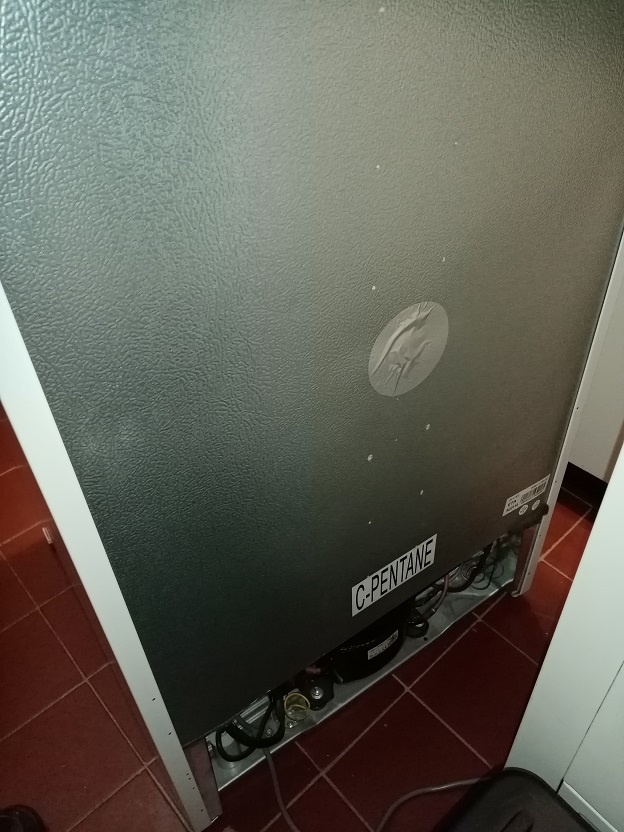 Malá lednice chladnička ETA 110L s mrazákem - 4