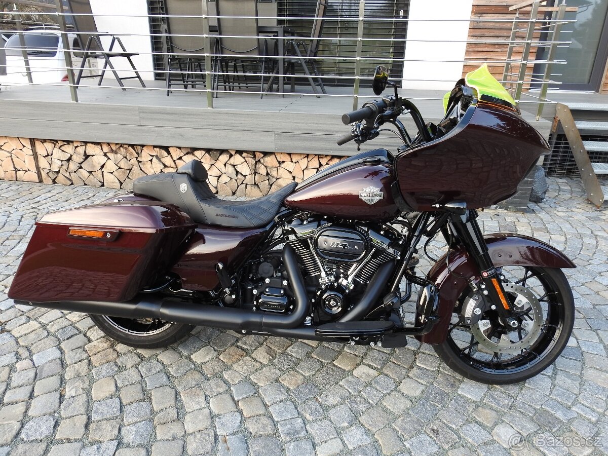 Harley-Davidson FLTRXS Road Glide Special - 4