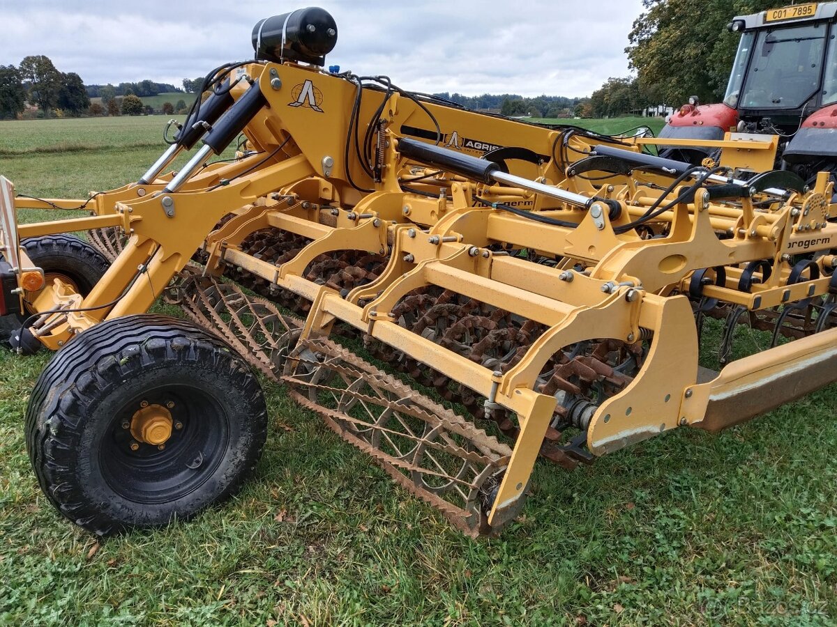 Kompaktor AGRISEM VIBROGERM 5m - 4