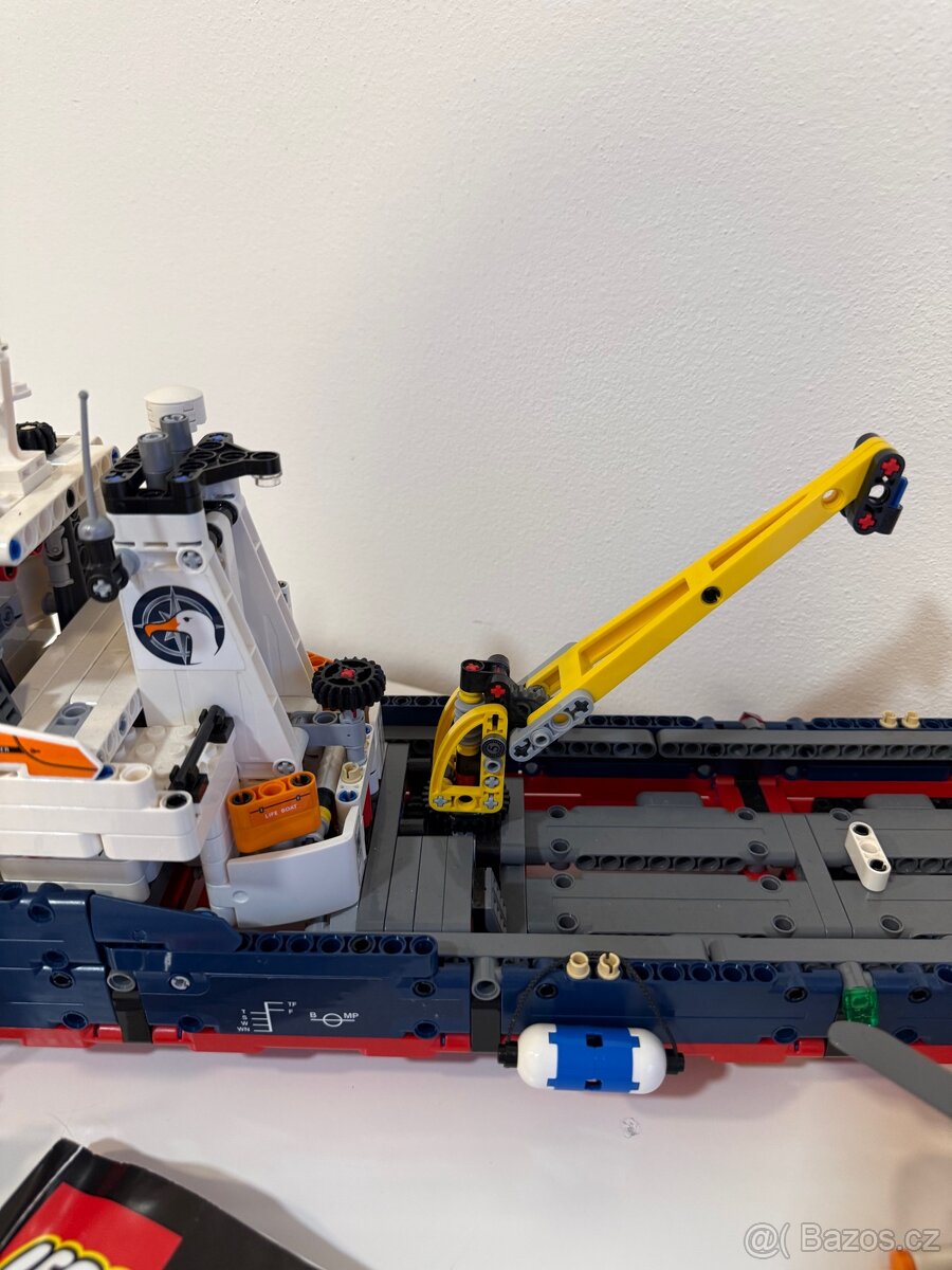 LEGO TECHNIC Ocean Explorer 42064 - 4