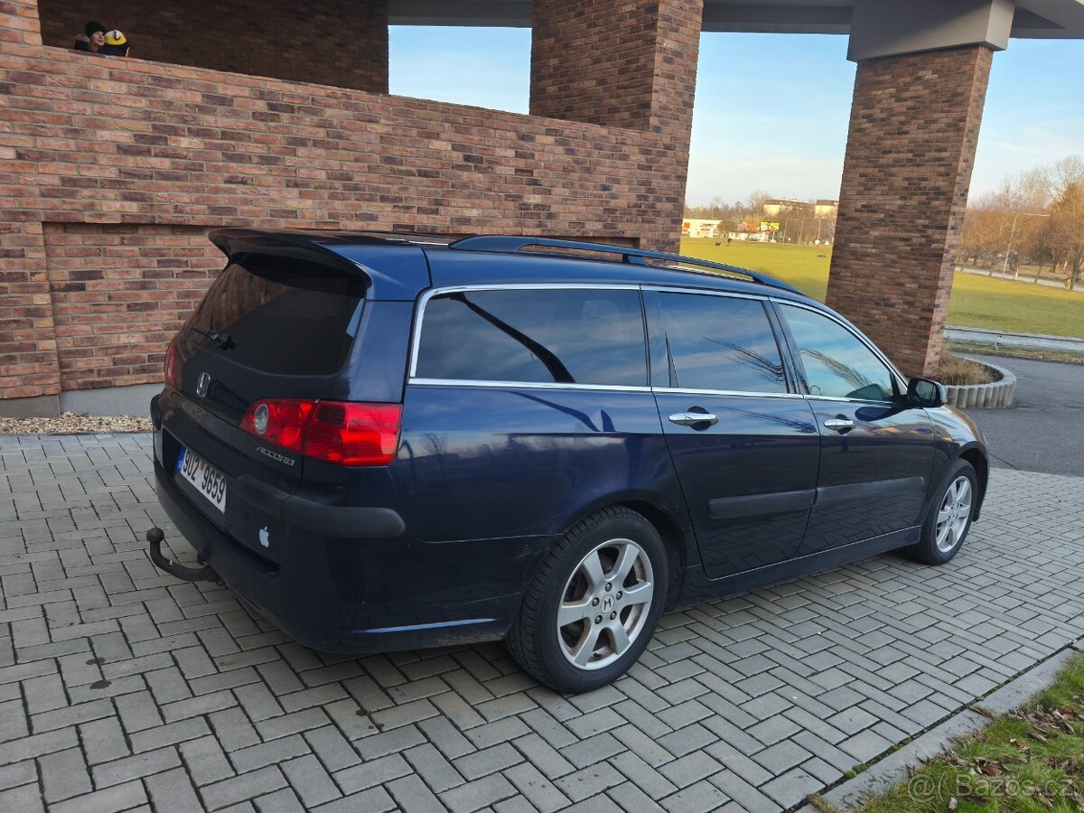HONDA ACCORD Executuve 2.2i-CTDi 103kW - 4