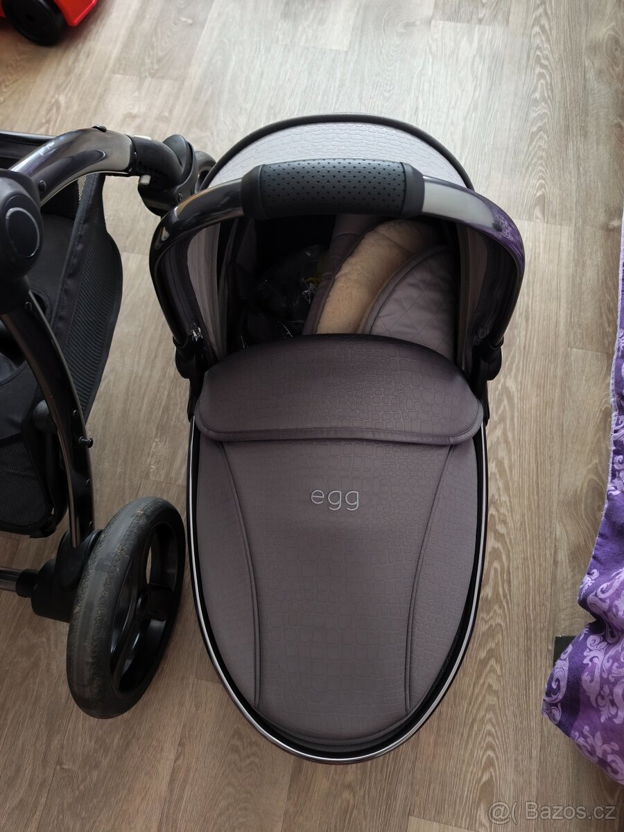 Egg 2 kočárek + příslušenství jurrasic Grey limitovaná edice - 4
