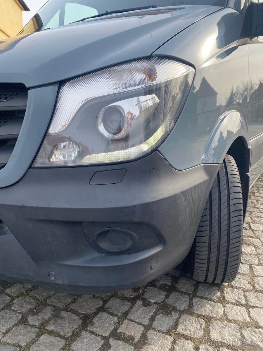 Mercedes sprinter 319 140kw - 4
