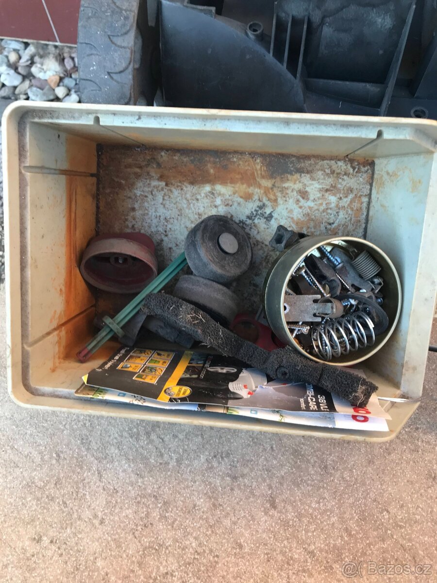 Vertikutátor ALKO na náhradní díly - 4