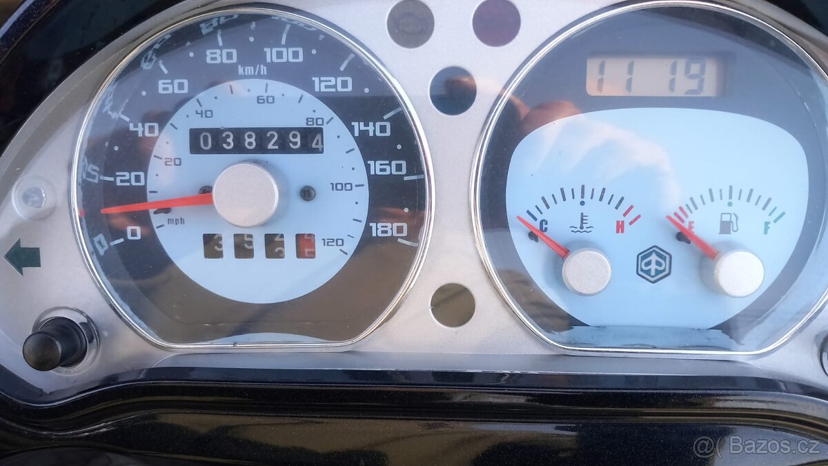 Piaggio Beverly 500 - 4