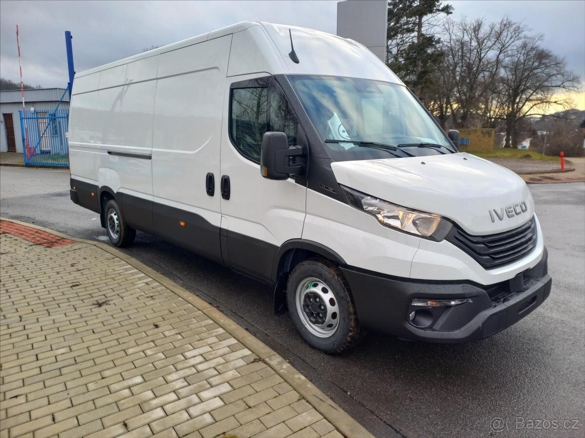 Iveco Daily 2,3 35S16V VAN (2025) - 4