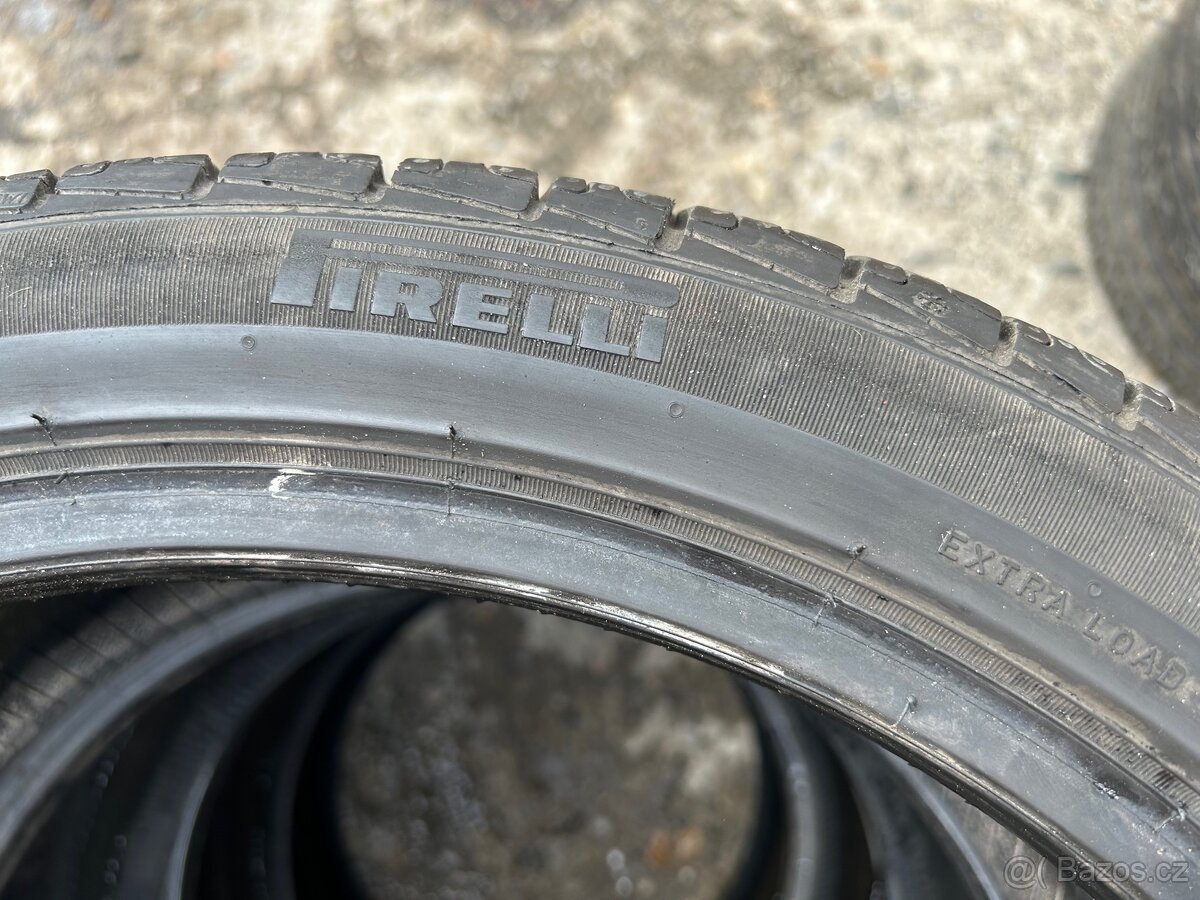 Celoroční pneu - 225/40/r18 - 4