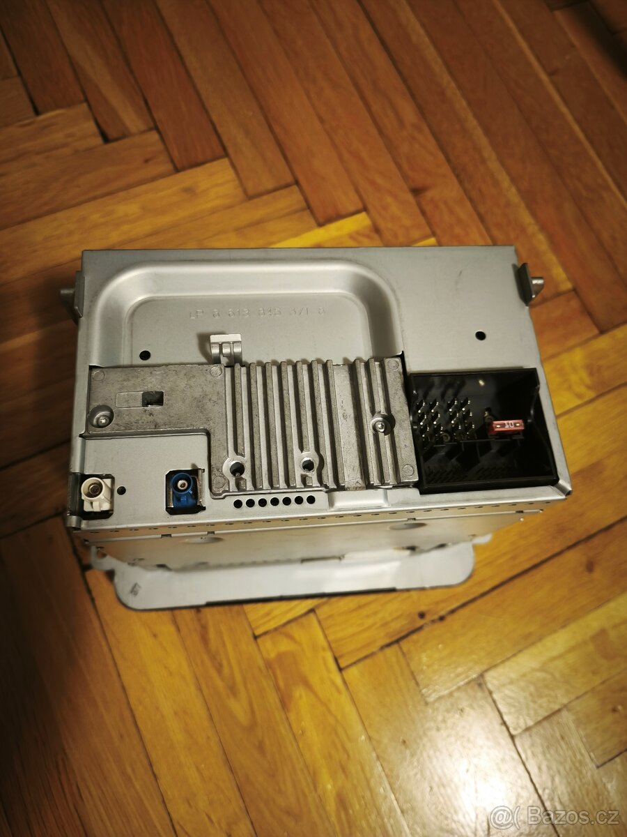 Autorádio Touran RNS300 - 4