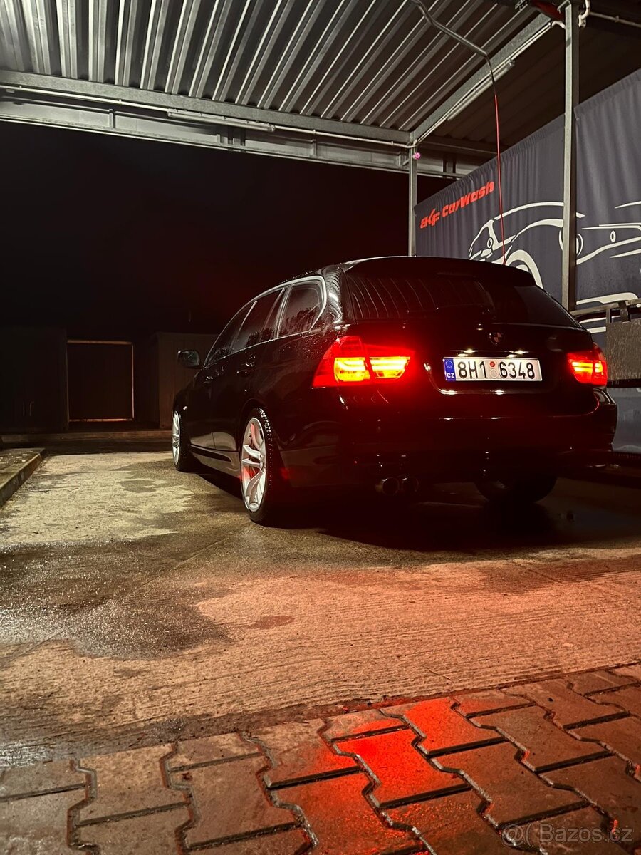 BMW e91 330i top výbava - 4