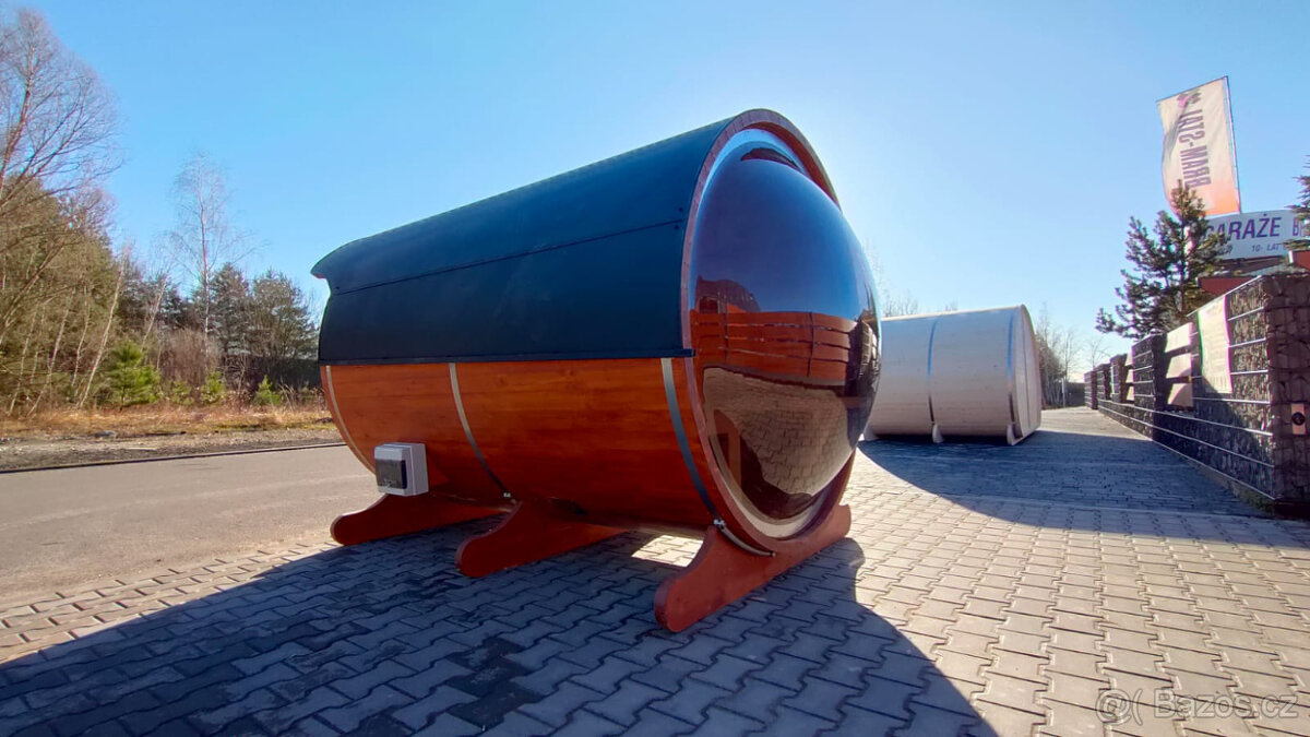 Venkovní sudová sauna s panoramatickým oknem - 4