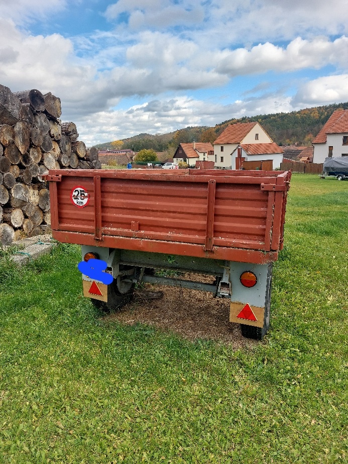 Vlek 5t sklápěcí za traktor - 4