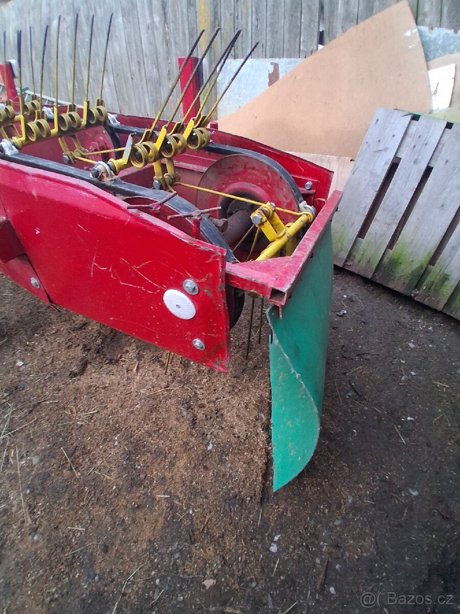 Obraceč shrnovač Ton - 4