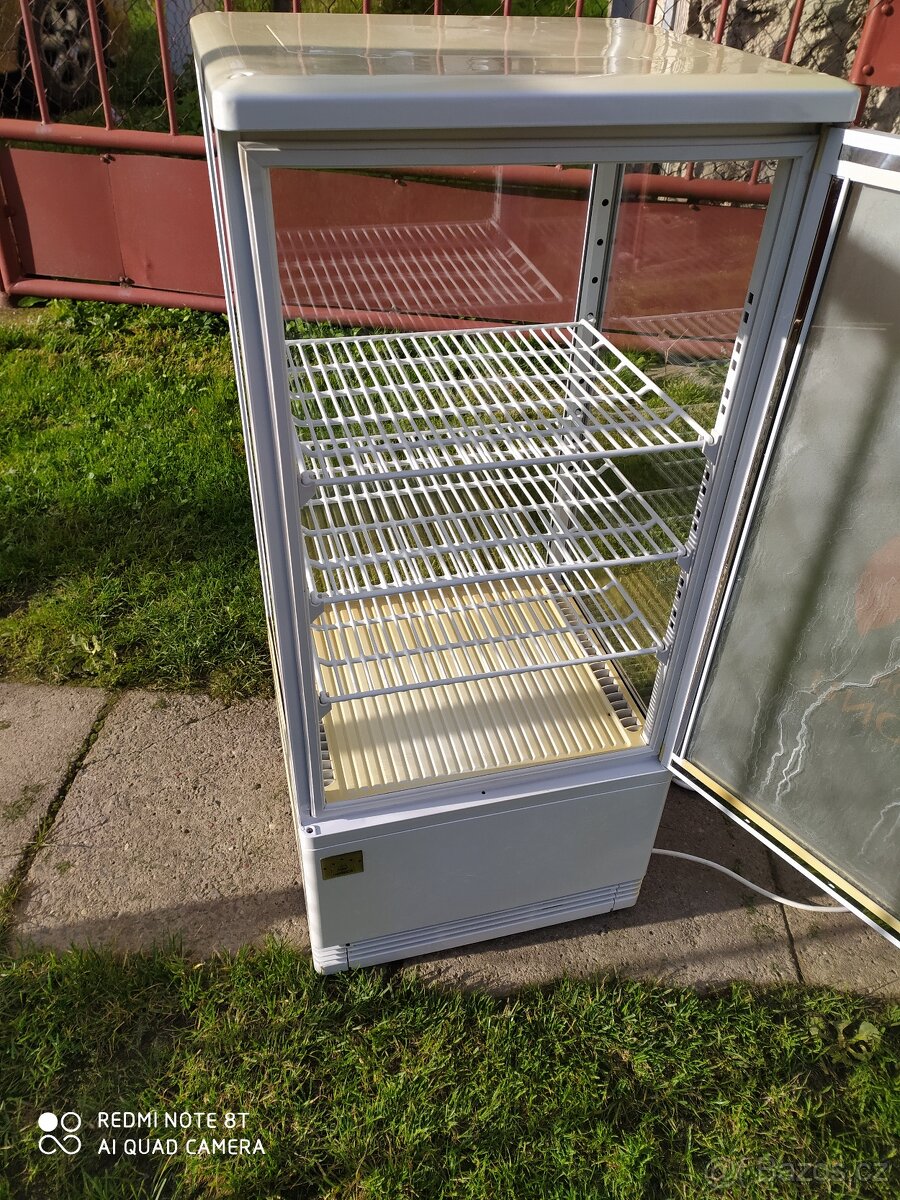 Prosklená chladicí vytrina, s osvetlenim - 4