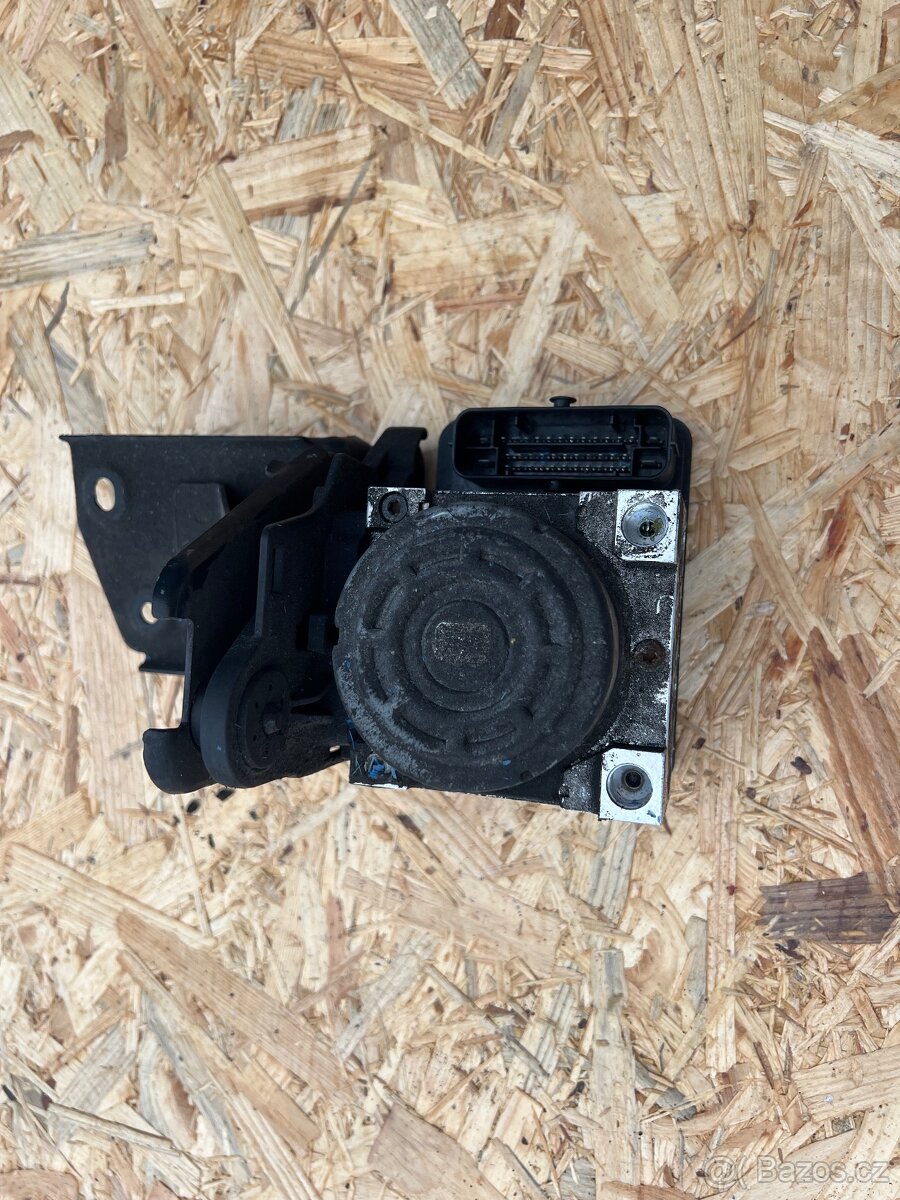 5Q0907379K,5Q0907379F - 4