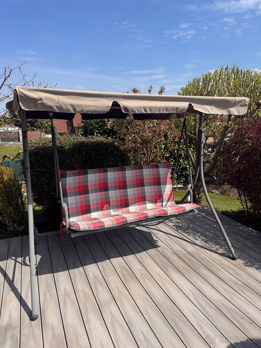 Zahradní houpačka - 4