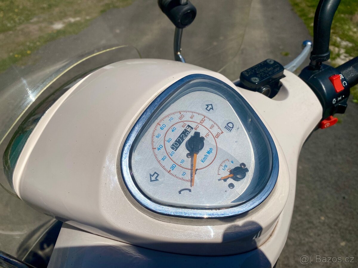 Skůtr 125 - 4
