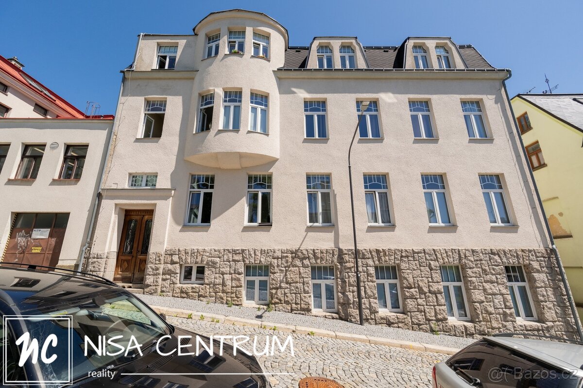 Prodej činžovního domu 1 647 m² v centru Jablonce nad Nisou - 4