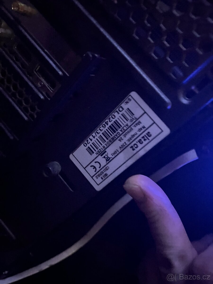 PC RX 7800 xt, procesor AMD ryzen 7 5700X 8-core, 32gb RAM - 4