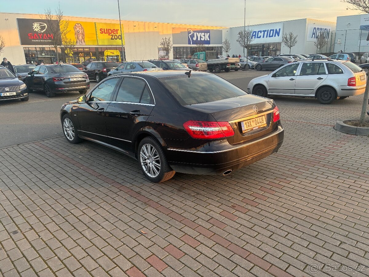 Mercedes E350 - 4