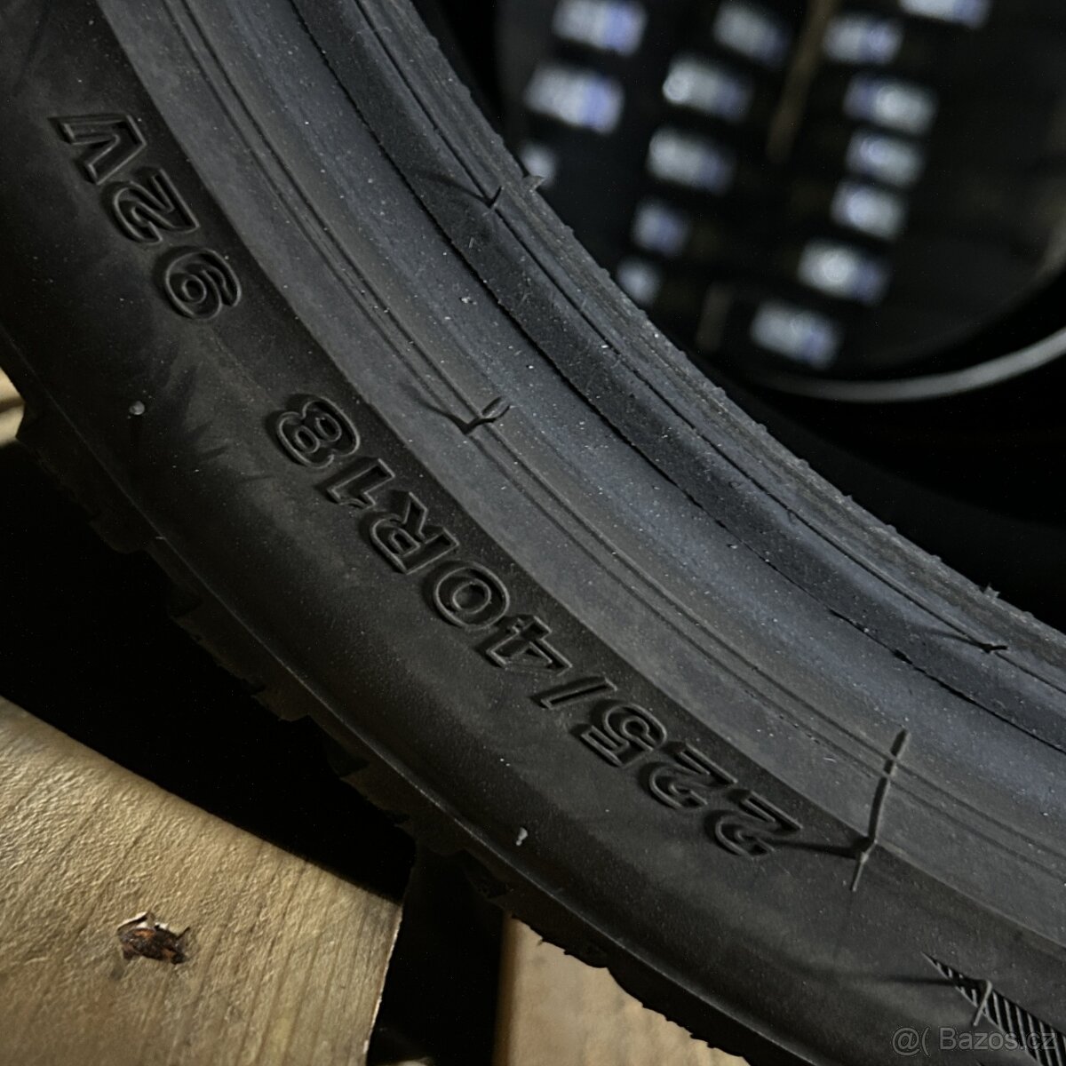 Zimní pneu 225/40 R18 92V Firestone 6mm - 4