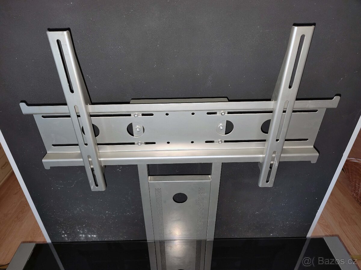 TV stolek, držák TV od 40" - 4
