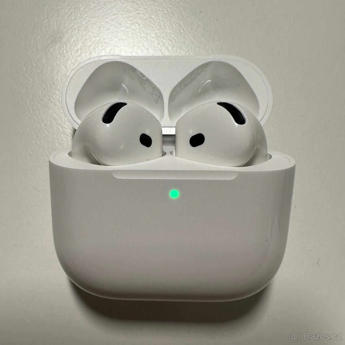 Apple AirPods 4 ANC - 4