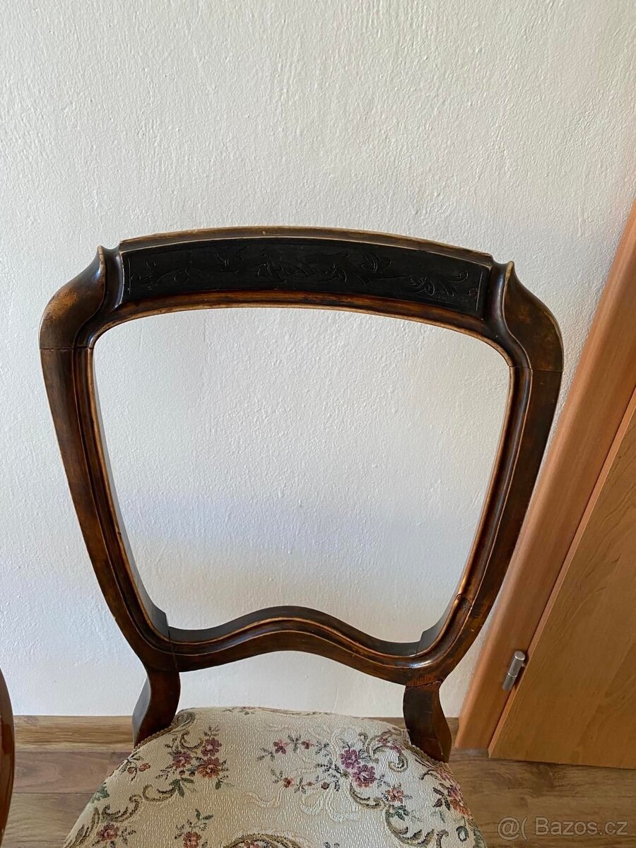 Stůl a dvě židle - 4