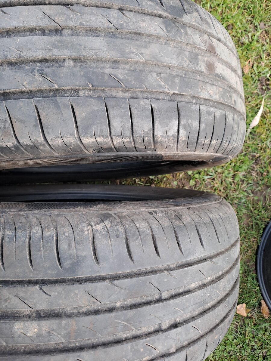 Prodám letni pneu Nexen - 4