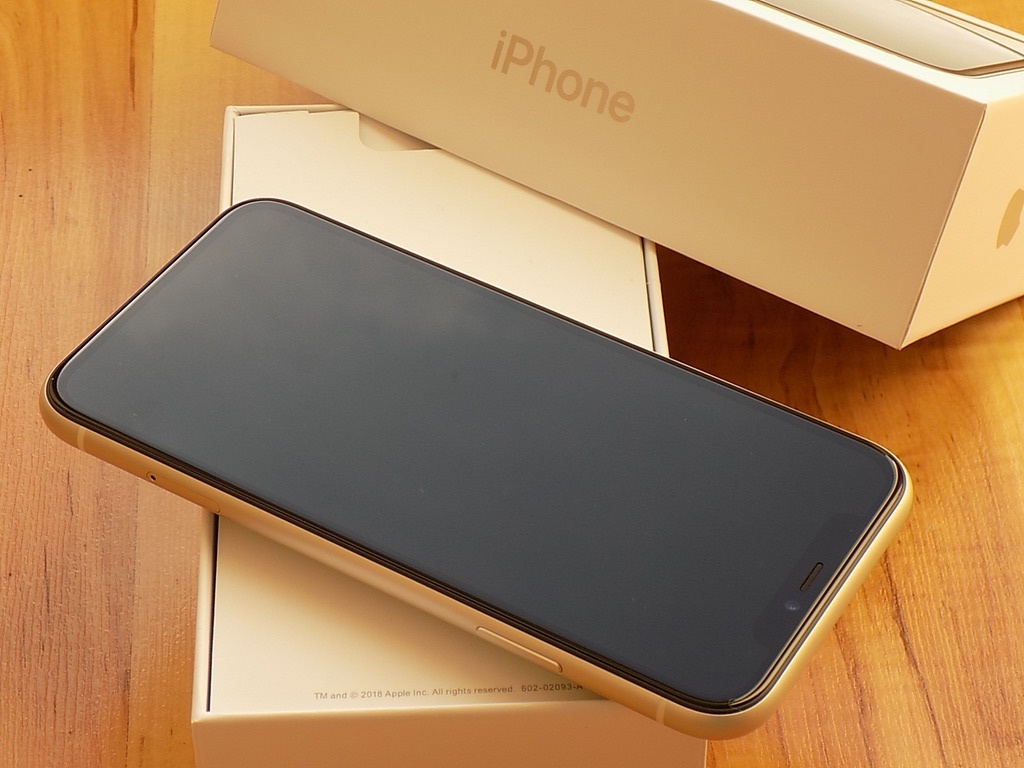 APPLE iPhone 11 128GB White - ZÁRUKA - TOP STAV - 4